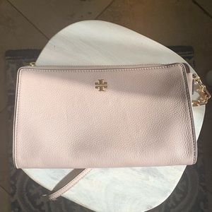 Tory Burch Light Oak Leather Wallet Crossbody Bag